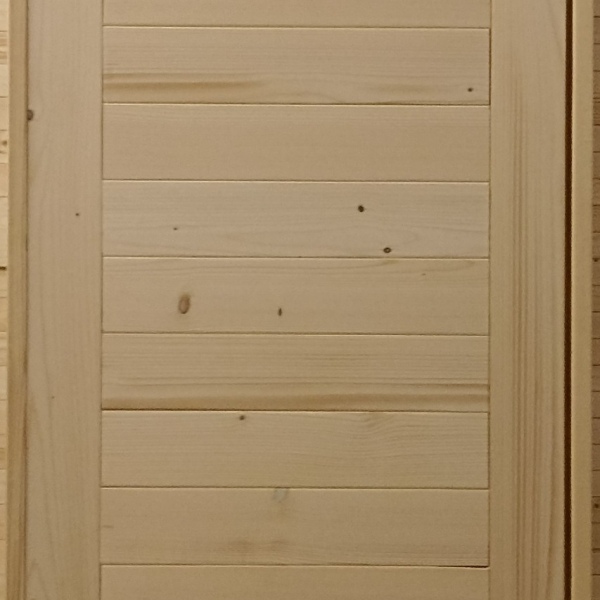 Дверь деревянная из массива хвойных пород 190*80